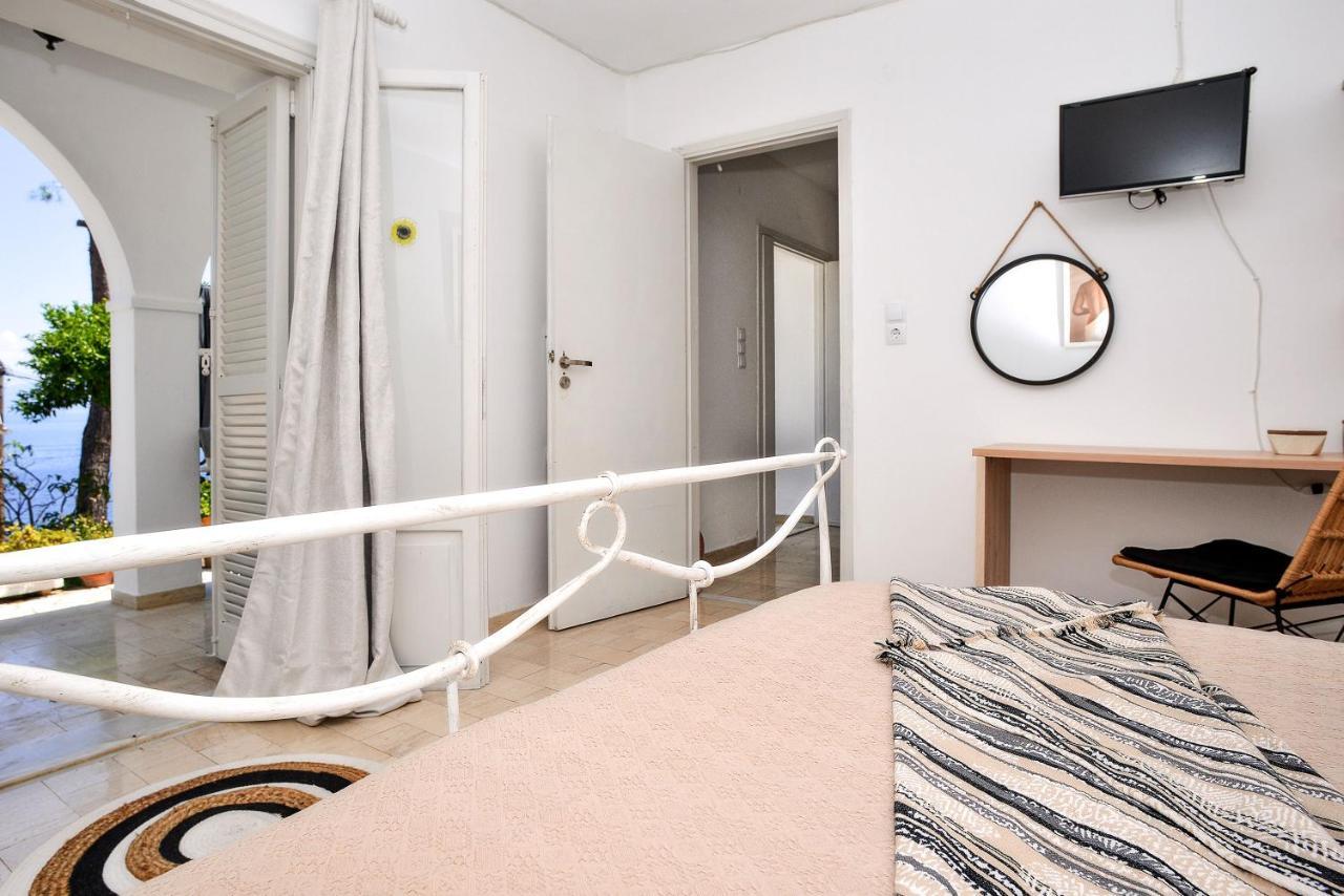 Paxosblue Suites & Villas Gaios Eksteriør bilde