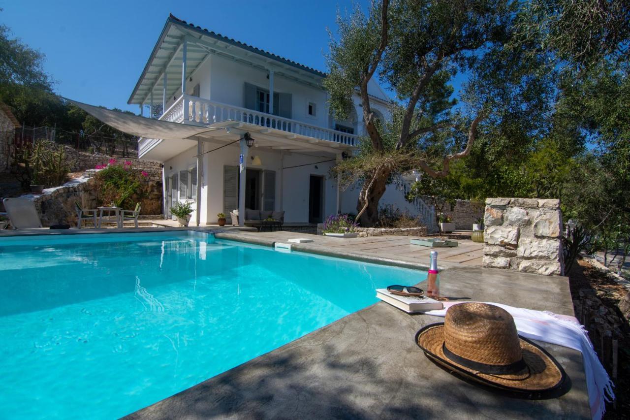 Paxosblue Suites & Villas Gaios Eksteriør bilde