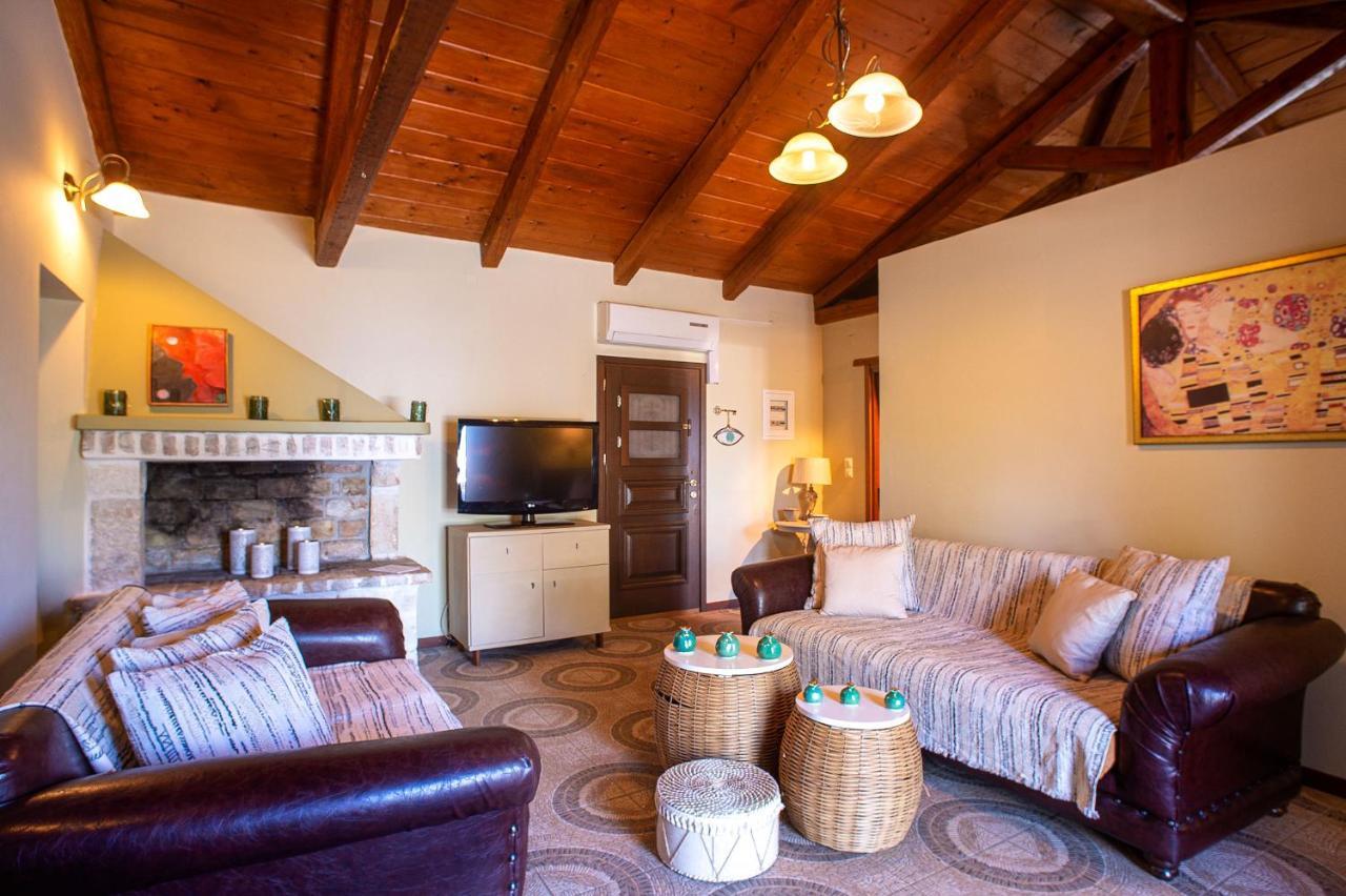 Paxosblue Suites & Villas Gaios Eksteriør bilde