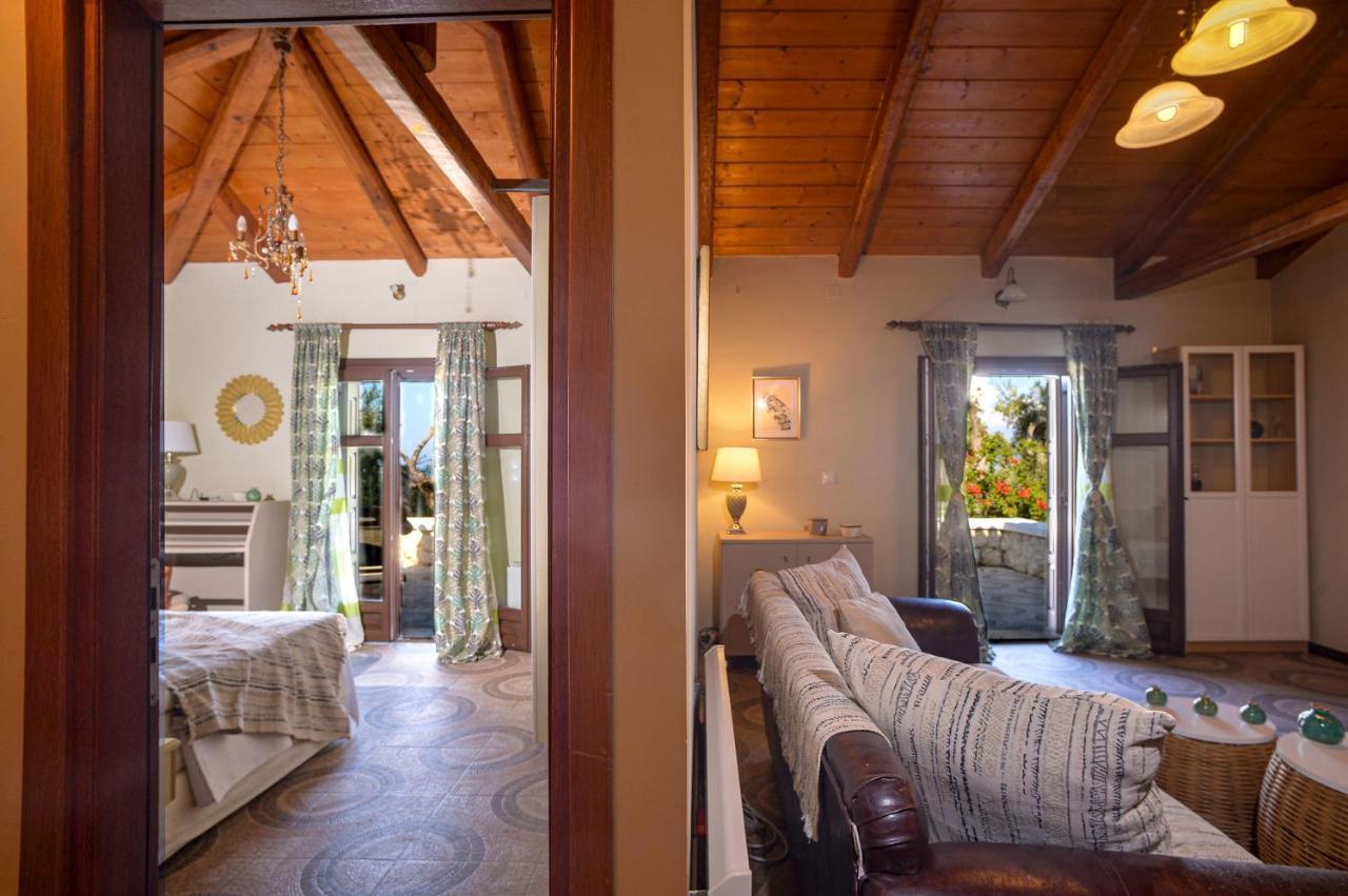 Paxosblue Suites & Villas Gaios Eksteriør bilde