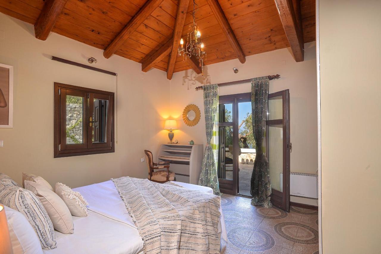 Paxosblue Suites & Villas Gaios Eksteriør bilde