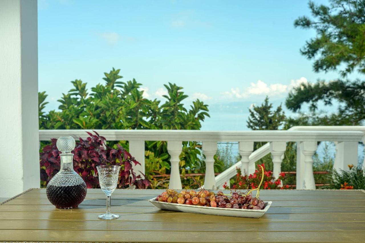 Paxosblue Suites & Villas Gaios Eksteriør bilde