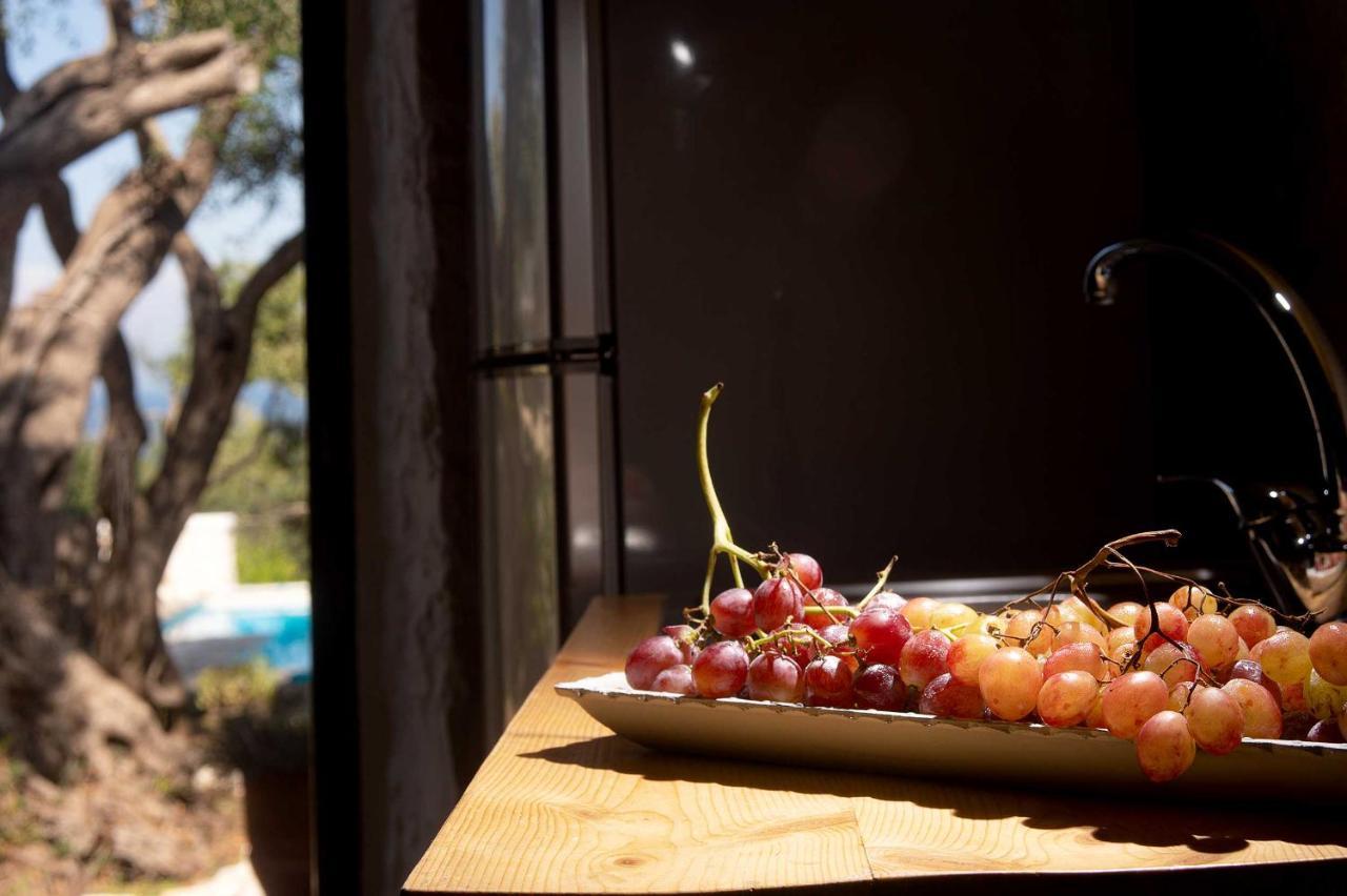 Paxosblue Suites & Villas Gaios Eksteriør bilde
