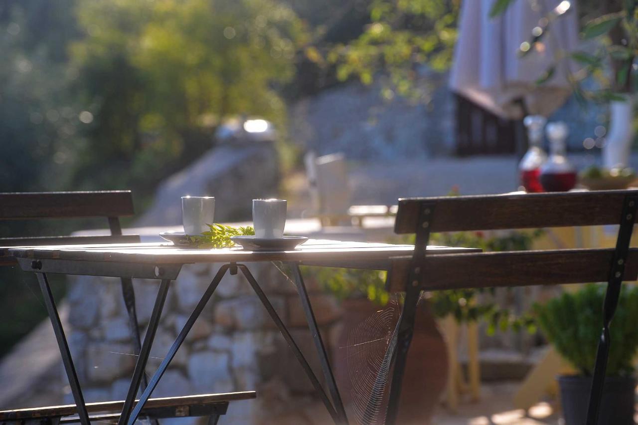 Paxosblue Suites & Villas Gaios Eksteriør bilde